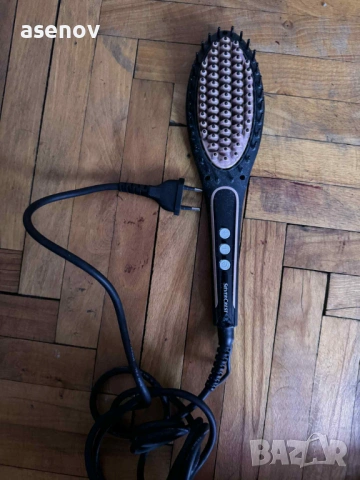 Четка за изправяне на коса 