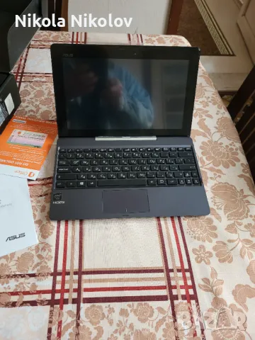 Продавам лаптоп Т100 Asus Transformer Book, снимка 2 - Лаптопи за работа - 48835359