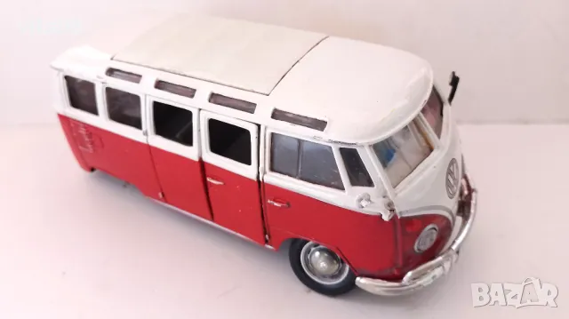 Maisto - Volkswagen Van Samba, Мащаб 1:25, снимка 6 - Колекции - 48391668