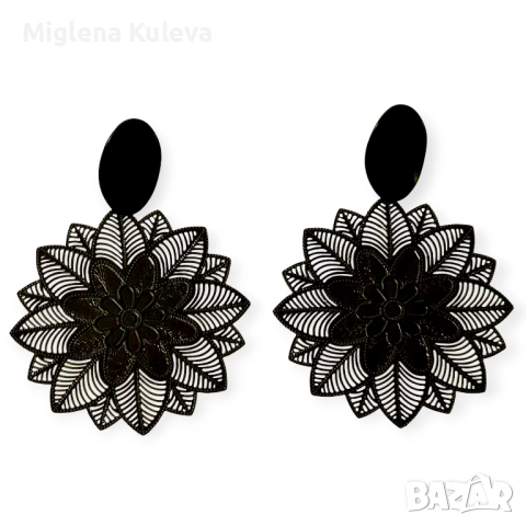 Нежни и красиви обици подходящи и за Halloween 