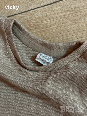 Приказна детска рокля със златна нишка, размер 98, снимка 4 - Детски рокли и поли - 48530430