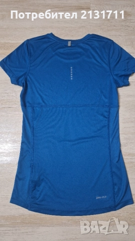 Дамска спортна тениска Nike , снимка 4 - Тениски - 52258536