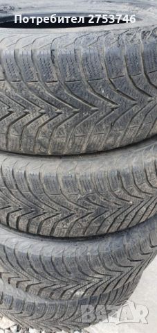 Четири зимни гуми , снимка 1 - Гуми и джанти - 45980126