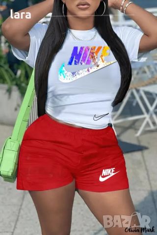 дамски екип Nike , снимка 3 - Спортни екипи - 45502495