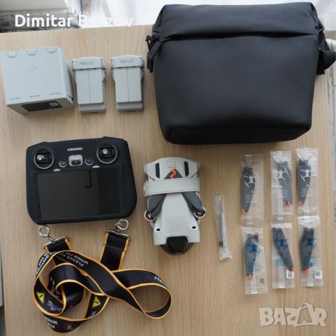 Дрон DJI Mini 3 Pro (RC) + Fly More Kit + 1 г. гаранция и Care Refresh, снимка 3 - Дронове и аксесоари - 45630623