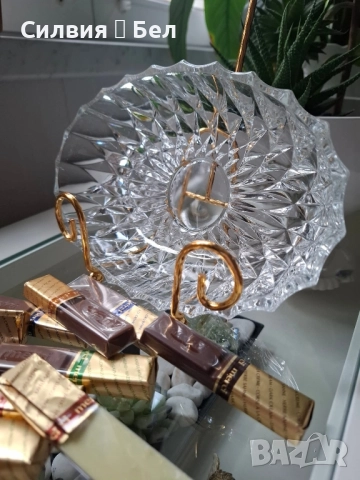 Овална кристална купа