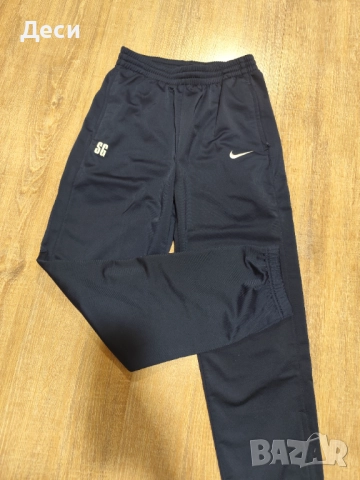 долнище на Nike, снимка 3 - Детски анцузи и суичери - 51895982