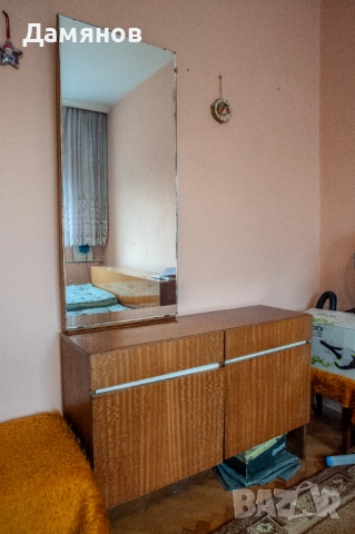 Спалня с ракла, четирикрилен гардероб и подарък - тоалетка, снимка 2 - Спални и легла - 52788098