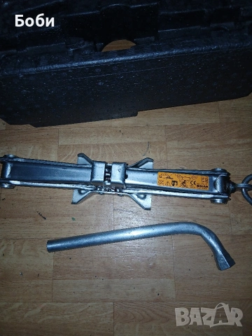 Органайзер с инструменти Дачия Дъстър, снимка 12 - Аксесоари и консумативи - 53964001