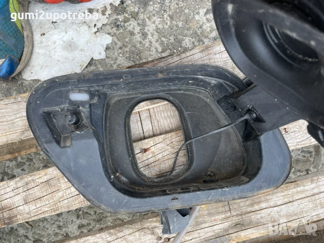 Капак Резервоар Зарядно Гнездо 10A809857C Volkswagen ID.3 E11 pro, снимка 5 - Части - 50893095