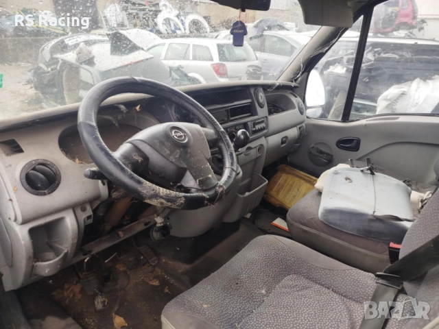 Продавам Опел Мовано 2.5 на части , снимка 2 - Бусове и автобуси - 52468621