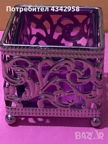 Красив металле свещник със розова чаша.Германия.