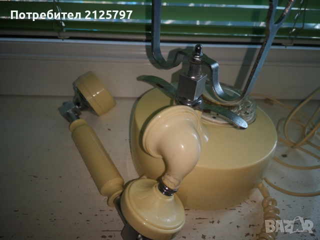 Продавам стра телефон с бурно минало, снимка 5 - Антикварни и старинни предмети - 51883946