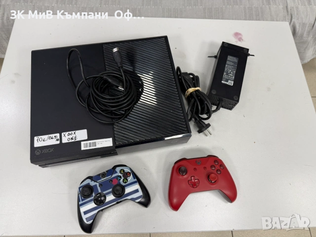 Конзола Xbox One с два джойстика , снимка 6 - Xbox конзоли - 53164165