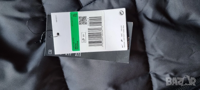 *Чисто * Ново* Зимно* Яке* NIKE*, снимка 4 - Якета - 52920513