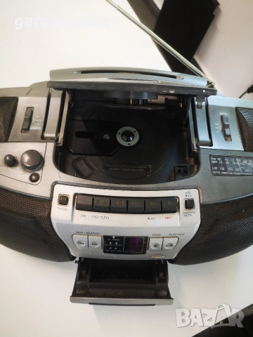 Стар радиокасетофон AIWA работещ, снимка 2 - Антикварни и старинни предмети - 52777916