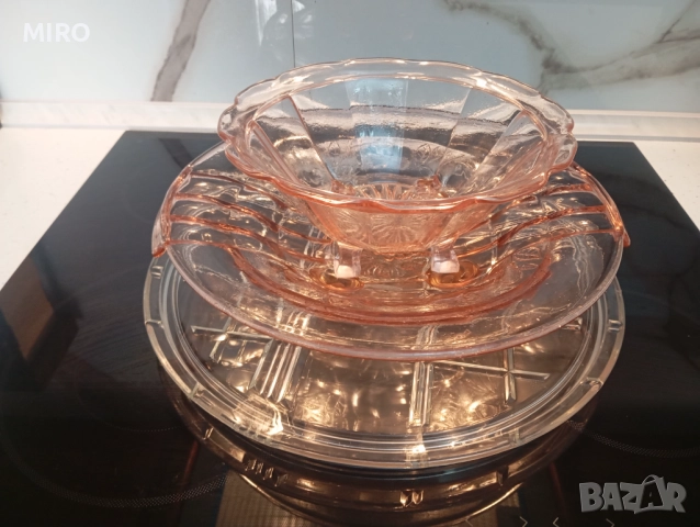 Стъклен комплект, снимка 2 - Сервизи - 52643459