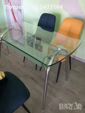 Стъклена трапезна маса, снимка 2 - Столове - 53809504