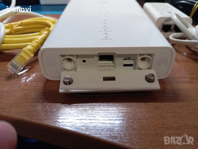 5G Рутер за външен монтаж - Vivacom, снимка 4 - Рутери - 49651795