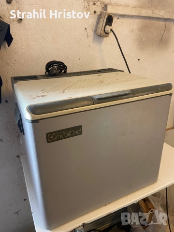Хладилници на газ 12и 220 волта, снимка 7 - Хладилници - 52441878