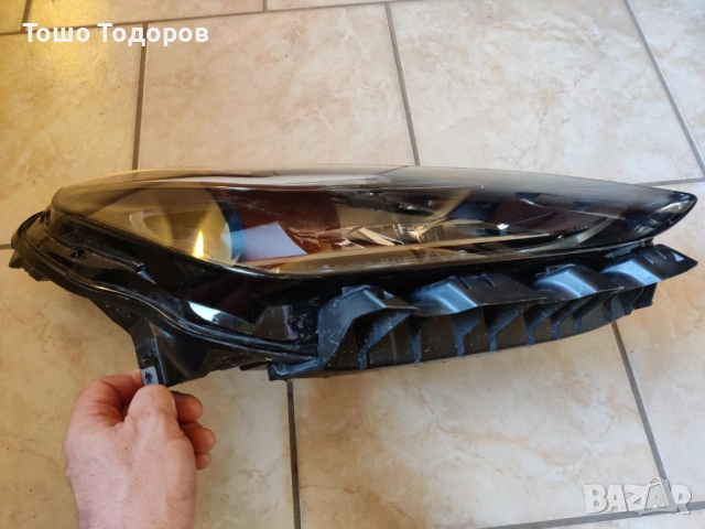 десен фар TESLA model 3, снимка 3 - Части - 51658559