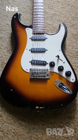 Продавам електрическа китара, снимка 2 - Китари - 54246444