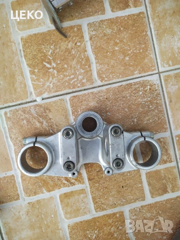 Горна стойка за вилка,трипътник за Хонда CB