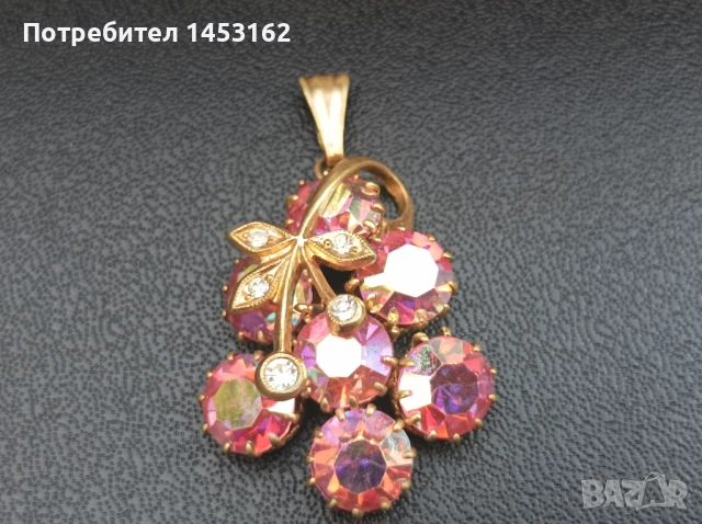 Винтидж висулка с кристали 