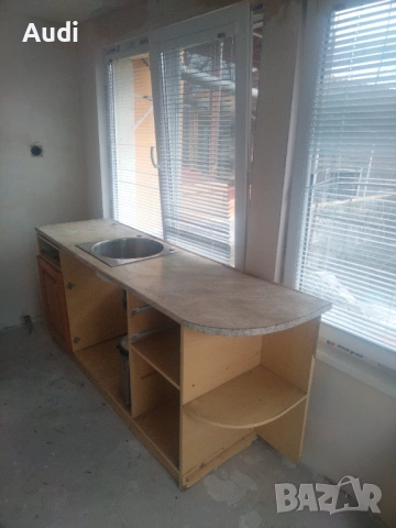 Давам под наем обзаведена малка къща кв.Абтитус  Водна централа, ул Драва Давуз 8 Има външна тоалетн, снимка 3 - Къщи - 46271369