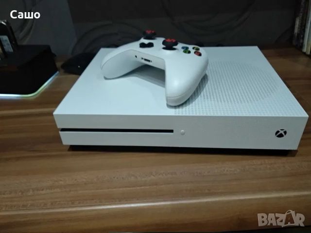 Продавам конзола за игри Xbox One S, снимка 2 - Xbox конзоли - 46411764