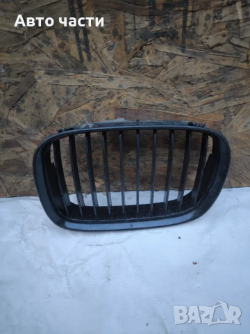 Предна решетка за BMW 5 E39 - 1995 - 2003г.. - 8159311 - лява