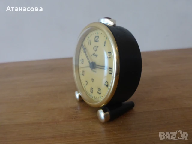 Будилник Мир Слава часовник черен корпус, снимка 11 - Антикварни и старинни предмети - 51001407