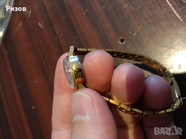 Дамски часовник Чайка, снимка 3 - Дамски - 52501394