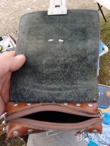 Продавам мъжка чанта Армани, снимка 6 - Чанти - 52874377