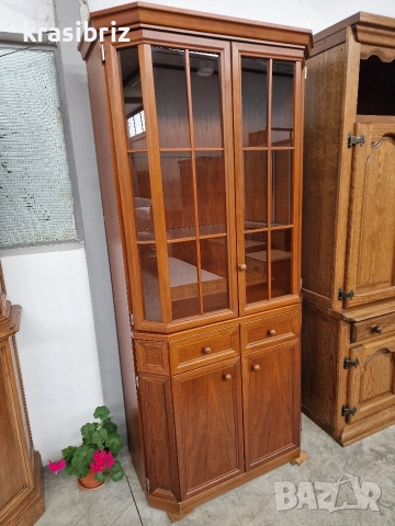 Масивна Витрина- внос от Германия! 