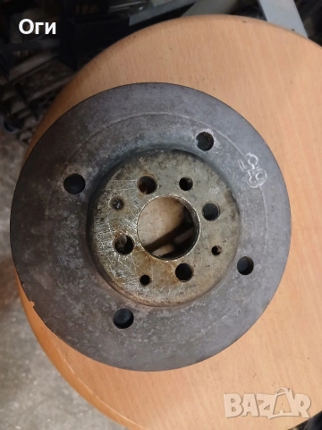 Демпферна шайба колянов вал за Голф 4 , Ауди А3 , Леон и Октавия 1.9 TDI 038105243, снимка 3 - Части - 54201502