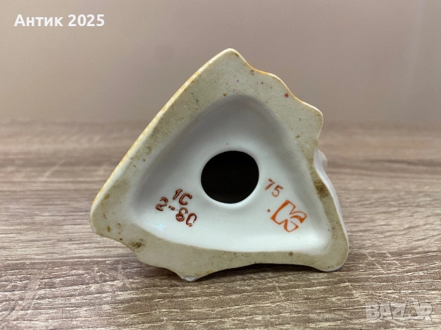 Порцеланова статуетка „Ще стана капитан (Капитанската дъщеря)“, снимка 6 - Антикварни и старинни предмети - 52410436