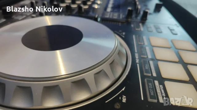 Pioneer DDJ-SZ DJ Controller + UDG case, снимка 2 - Ресийвъри, усилватели, смесителни пултове - 53089944