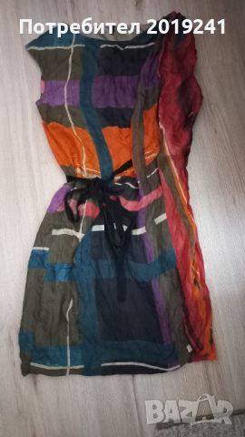 Цветна рокля United colors of Benetton , снимка 5 - Рокли - 45804710