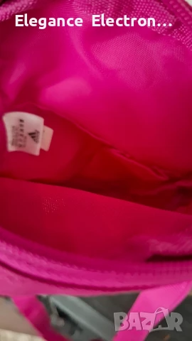 Оригинална чантичка Adidas – компактна и стилна , снимка 3 - Чанти - 51377586