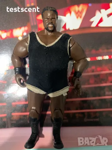 Екшън фигура WWE Mark Henry Марк Хенри WSM figure играчка Jakks, снимка 7 - Колекции - 48450372