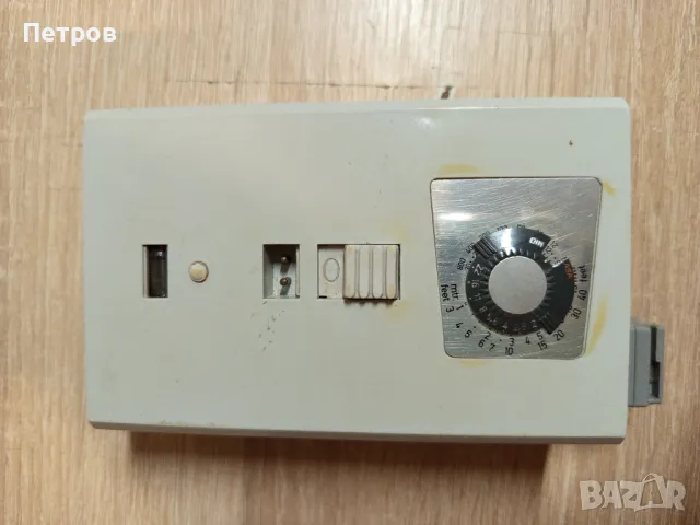 Светкавица за фотоапарат"Revue"EL400., снимка 5 - Светкавици, студийно осветление - 49334031