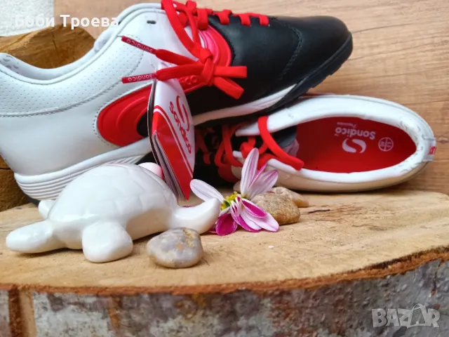 Мъжки футболни стоножки Sondico Strike Mens Astro Turf Trainers 