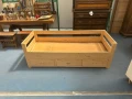 260711  единично легло 170/70см БЕЗ матрак цена 65 лв             д+ - стара здрава МДФ плоскост обл, снимка 3