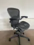 Ергономичен офис стол Herman Miller Aeron classic size B, снимка 6