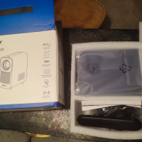 Мини Led проектор с Android, wifi, снимка 4 - Плейъри, домашно кино, прожектори - 44960941