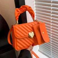 Модерна чантичка в оранжево или розово , снимка 2 - Чанти - 45543579