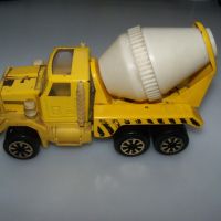Соц ламаринено камионче бетонобъркачка, снимка 3 - Коли, камиони, мотори, писти - 45286870