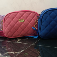 Кожена дамска чанта , снимка 1 - Чанти - 45049760