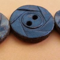  стари копчета естествена кожа, снимка 3 - Антикварни и старинни предмети - 16063215